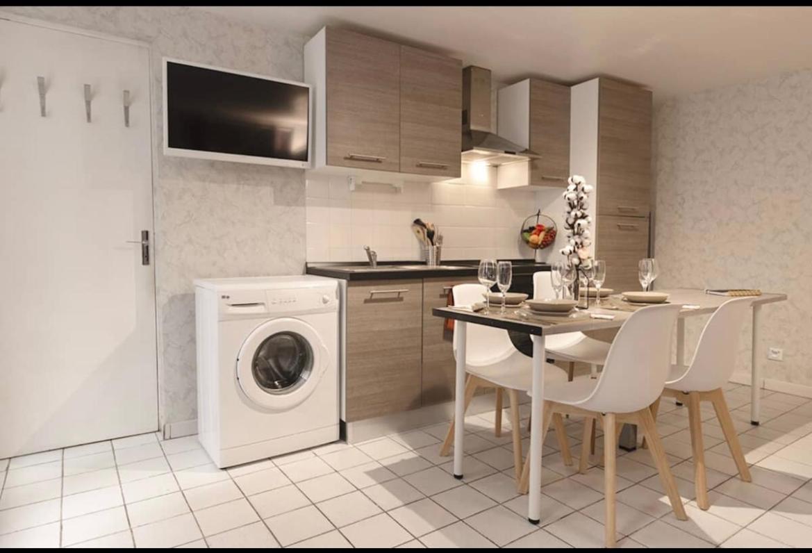 סן-אטיין Appart Illy Cosy Et Confortable מראה חיצוני תמונה